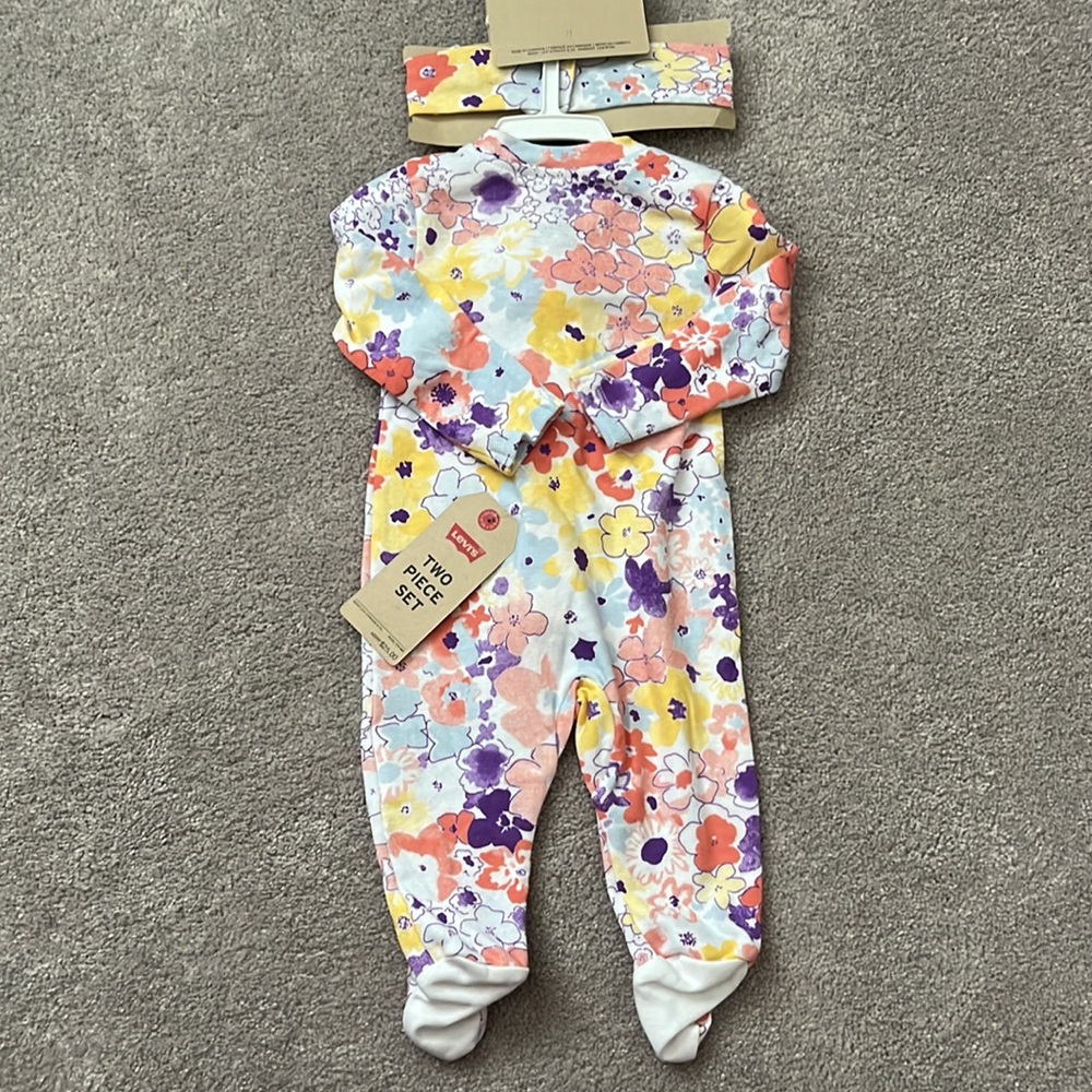 Levi’s Coveralls with Headband - Picture 3 of 4
